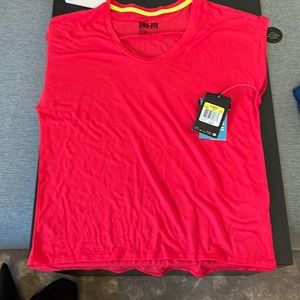 Nike drifit tee size small
